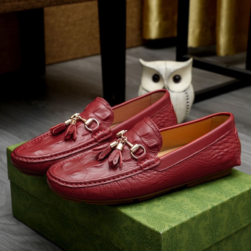 G*u*i leather shoes